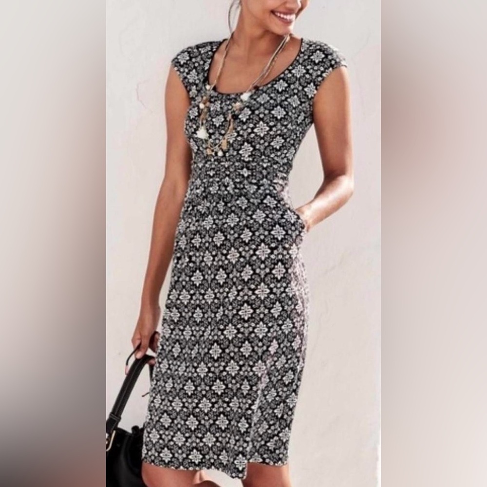 Boden Mallory Black and White Cap-Sleeve Jersey Dress